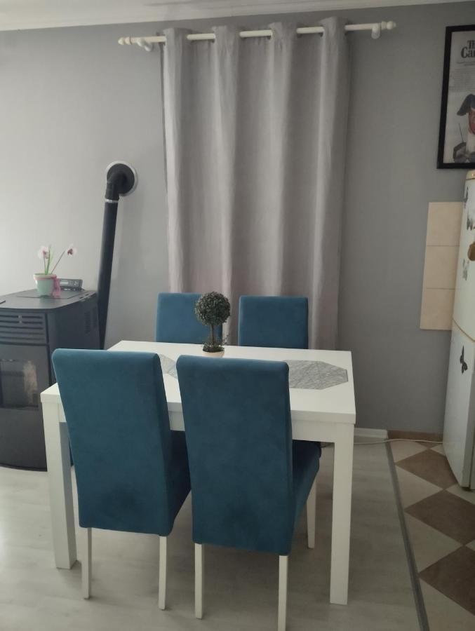 Apartman All Seasons Hotonj Екстериор снимка