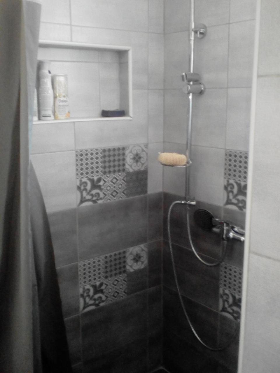 Apartman All Seasons Hotonj Екстериор снимка