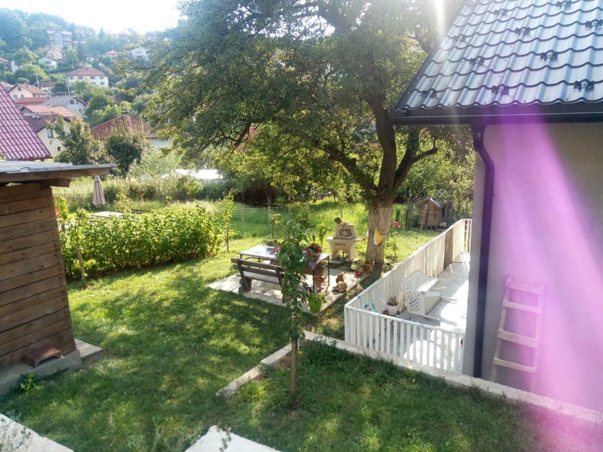 Apartman All Seasons Hotonj Екстериор снимка